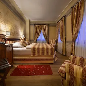 4* Hotel The Charles