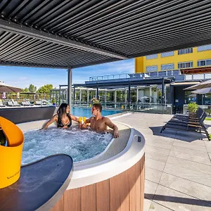 Отель Aura Design & Garden Pool